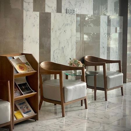 Avora Hotel Дананг Екстериор снимка