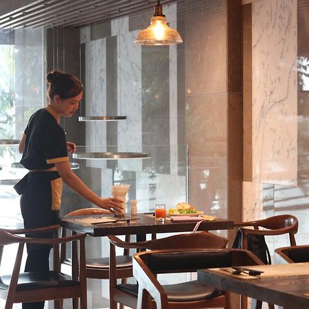 Avora Hotel Дананг Екстериор снимка