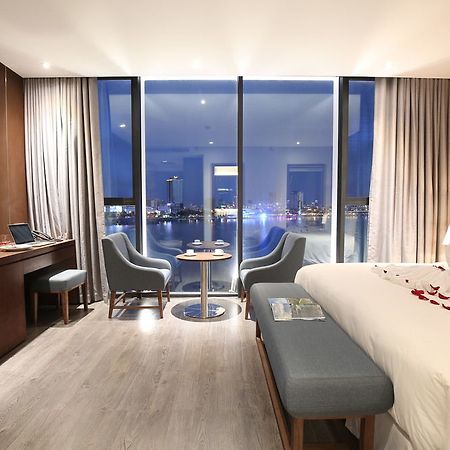 Avora Hotel Дананг Екстериор снимка