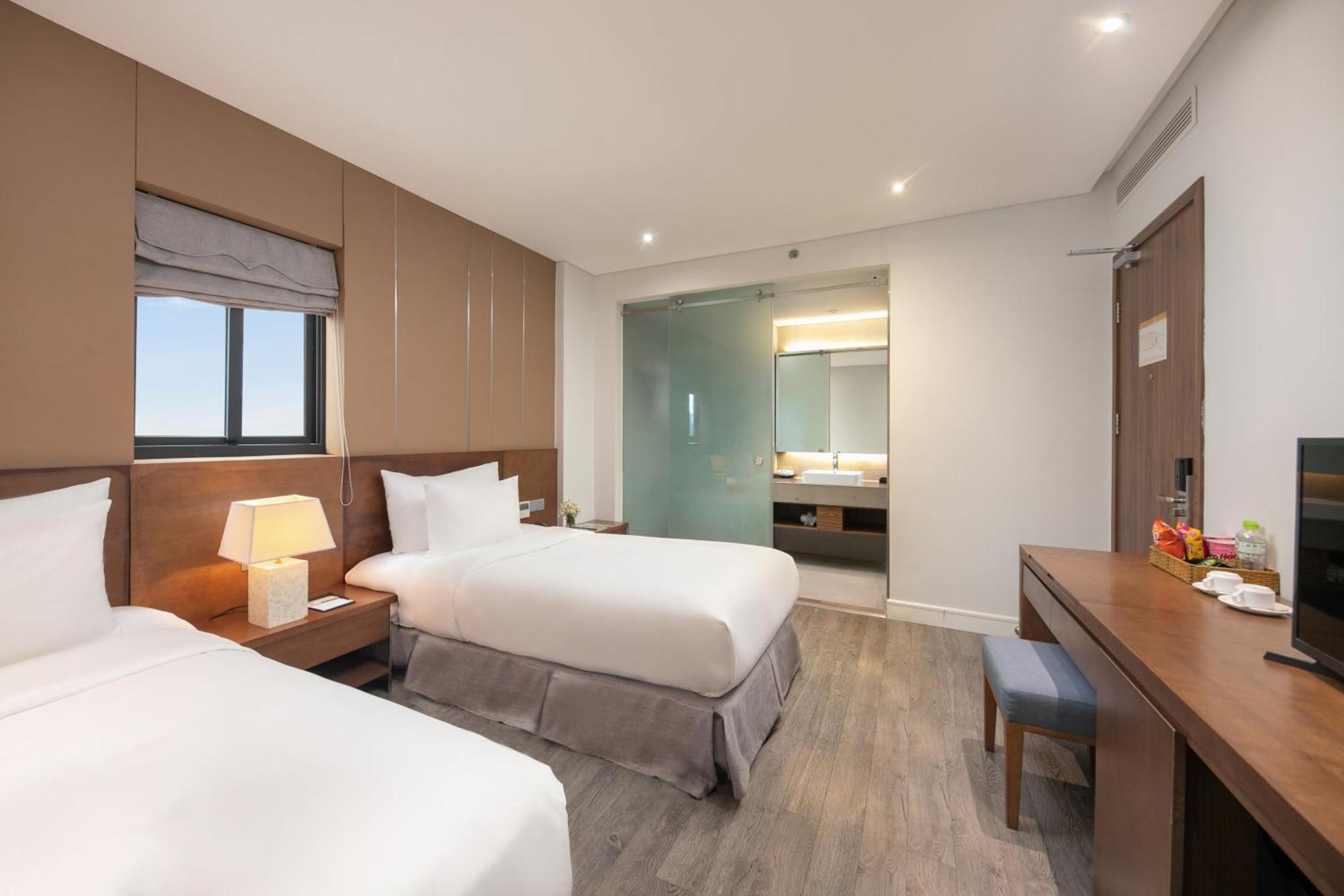 Avora Hotel Дананг Екстериор снимка