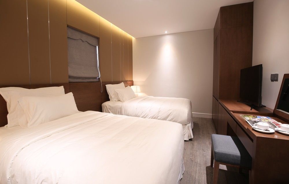 Avora Hotel Дананг Екстериор снимка
