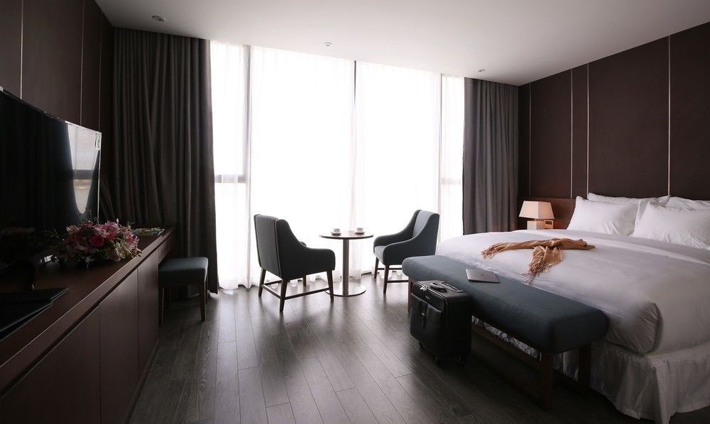 Avora Hotel Дананг Екстериор снимка