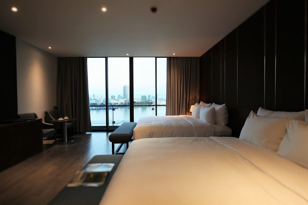 Avora Hotel Дананг Екстериор снимка